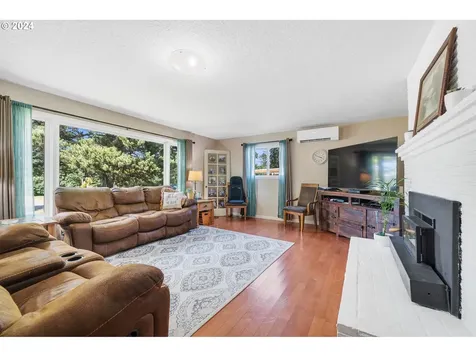 4005 Beech Street Tillamook OR 97141
