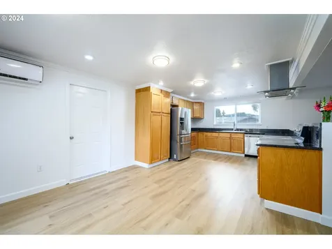 326 Nw Washington Street Sheridan OR 97378