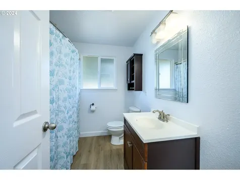 326 Nw Washington Street Sheridan OR 97378
