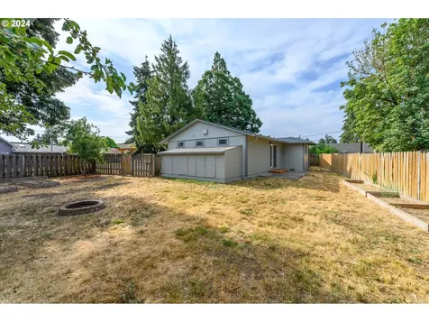 326 Nw Washington Street Sheridan OR 97378