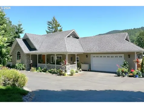 346 Winchuck River Road Brookings OR 97415