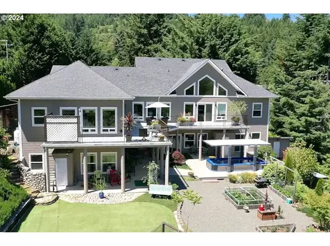 346 Winchuck River Road Brookings OR 97415