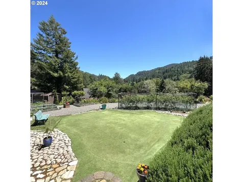 346 Winchuck River Road Brookings OR 97415