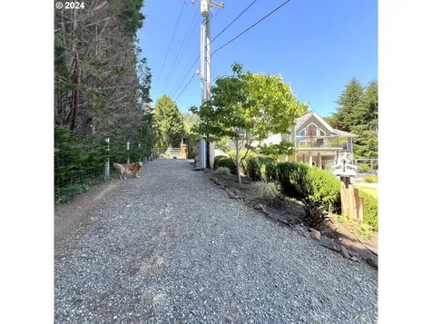 346 Winchuck River Road Brookings OR 97415