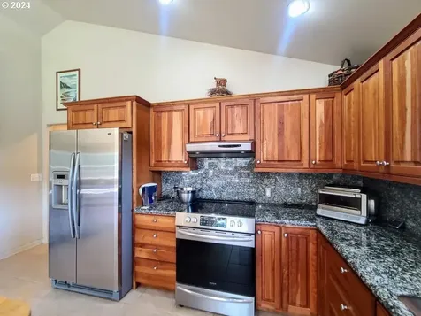 68860 Sandpoint Road North Bend OR 97459