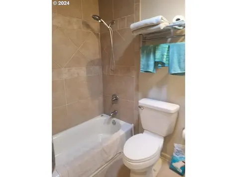 68860 Sandpoint Road North Bend OR 97459