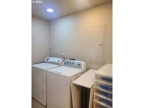 68860 Sandpoint Road North Bend OR 97459