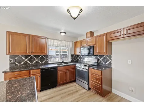345 Auburn Lane Creswell OR 97426