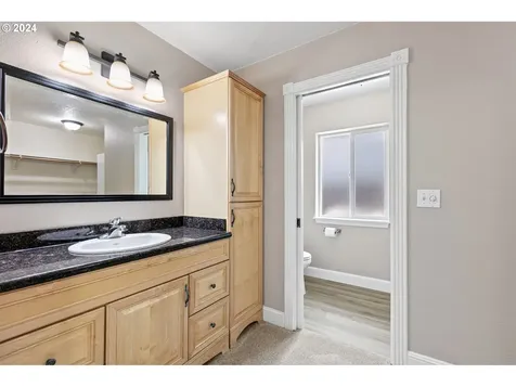 345 Auburn Lane Creswell OR 97426