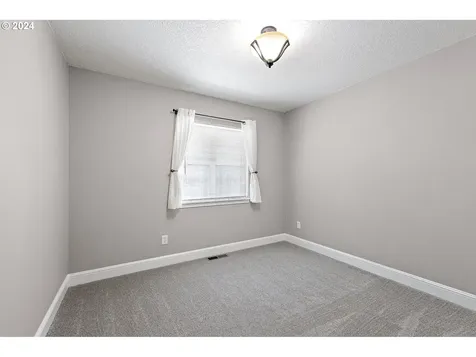 345 Auburn Lane Creswell OR 97426