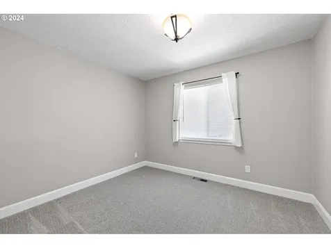 345 Auburn Lane Creswell OR 97426