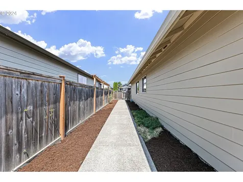 345 Auburn Lane Creswell OR 97426