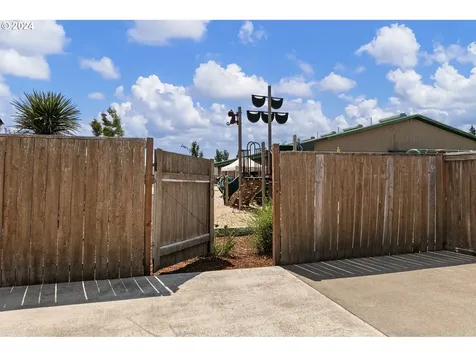 345 Auburn Lane Creswell OR 97426