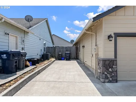 345 Auburn Lane Creswell OR 97426