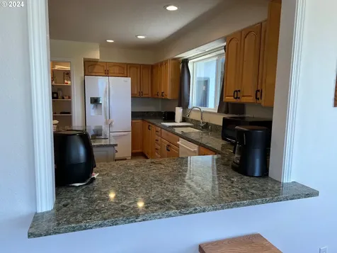 15696 Upper Benham Lane Brookings OR 97415