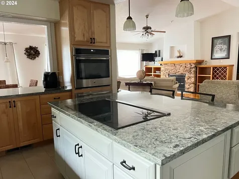 15696 Upper Benham Lane Brookings OR 97415