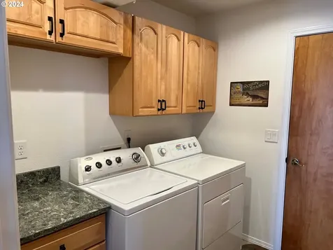 15696 Upper Benham Lane Brookings OR 97415