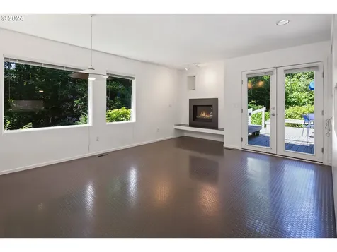 2275 SW Mayfield Avenue Portland OR 97225