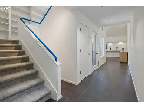 2275 SW Mayfield Avenue Portland OR 97225