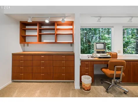 2275 SW Mayfield Avenue Portland OR 97225