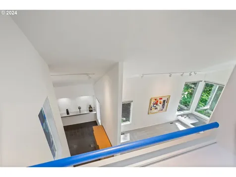 2275 SW Mayfield Avenue Portland OR 97225