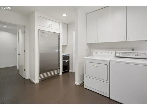 2275 SW Mayfield Avenue Portland OR 97225