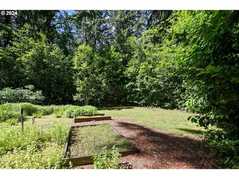 2275 SW Mayfield Avenue Portland OR 97225