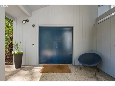 2275 SW Mayfield Avenue Portland OR 97225
