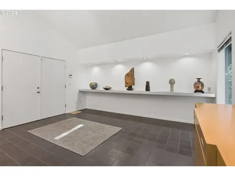 2275 SW Mayfield Avenue Portland OR 97225