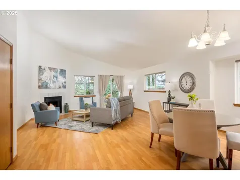 19439 Silverfox Parkway Oregon City OR 97045