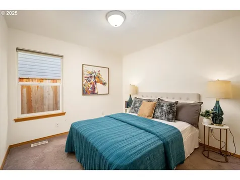 19439 Silverfox Parkway Oregon City OR 97045