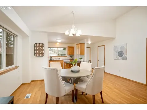 19439 Silverfox Parkway Oregon City OR 97045