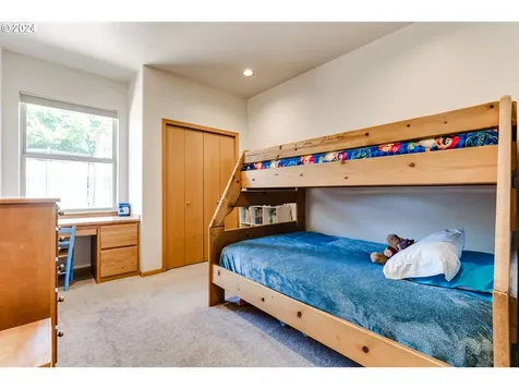 1287 Frogs Leap Lane Eugene OR 97404