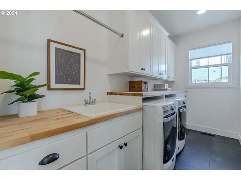 3473 Sterling Woods Drive Eugene OR 97408