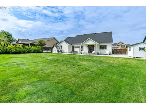 3473 Sterling Woods Drive Eugene OR 97408