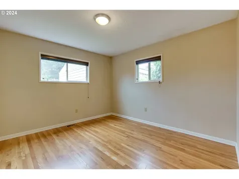 6921 N Ivanhoe Street Portland OR 97203