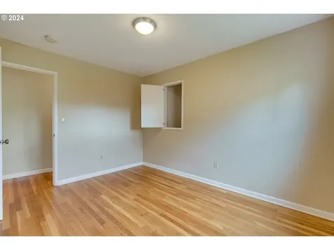 6921 N Ivanhoe Street Portland OR 97203
