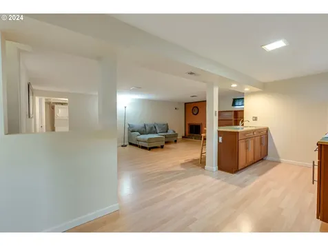 6921 N Ivanhoe Street Portland OR 97203