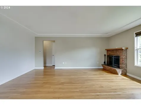 6921 N Ivanhoe Street Portland OR 97203