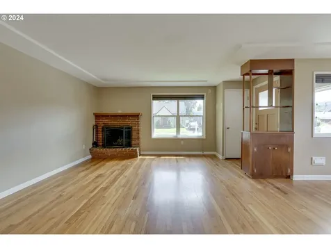 6921 N Ivanhoe Street Portland OR 97203