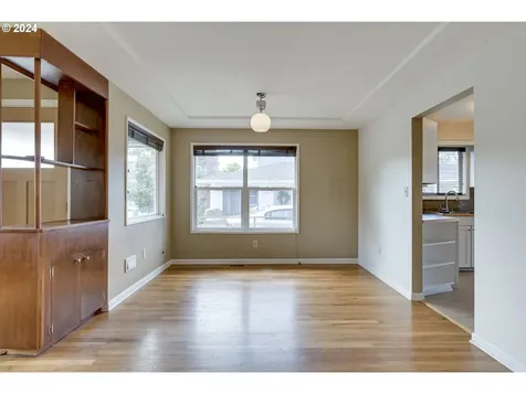 6921 N Ivanhoe Street Portland OR 97203