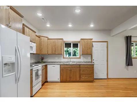 39172 Plagman Drive Lebanon OR 97355