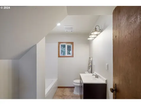 39172 Plagman Drive Lebanon OR 97355