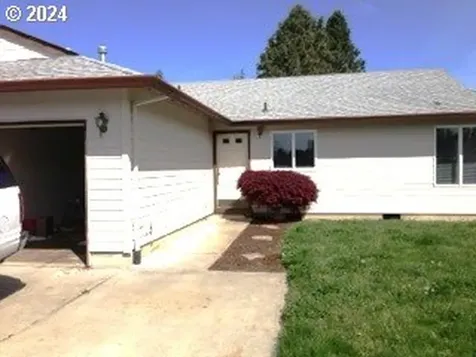 19 S 18th Court Cornelius OR 97113