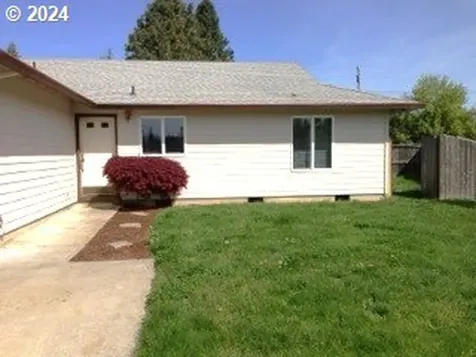 19 S 18th Court Cornelius OR 97113