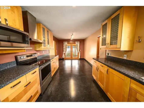 3634 Ne 138th Avenue Portland OR 97230
