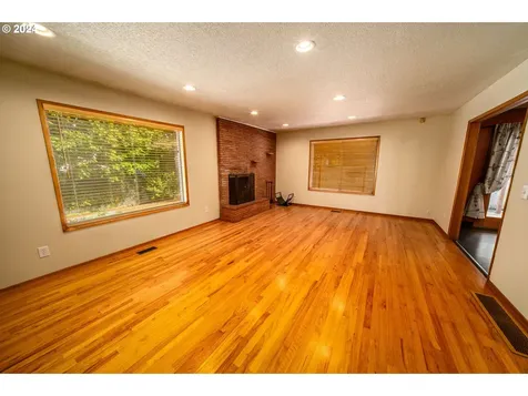 3634 Ne 138th Avenue Portland OR 97230