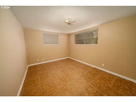 3634 Ne 138th Avenue Portland OR 97230