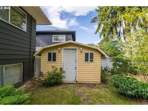 3634 Ne 138th Avenue Portland OR 97230