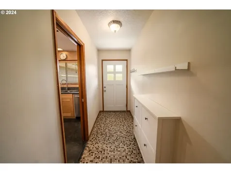 3634 Ne 138th Avenue Portland OR 97230